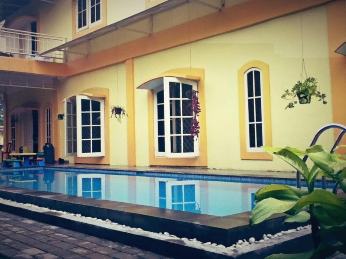 Arimbi Cibulan Suites Tjisarua Exterior foto