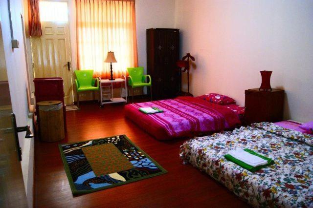 Arimbi Cibulan Suites Tjisarua Quarto foto